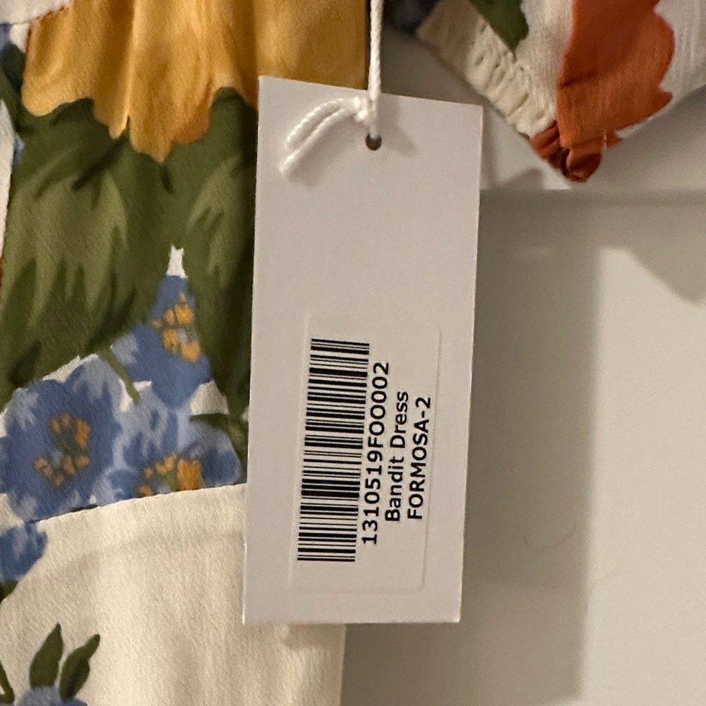 BNWT Reformation Dress in Size 2 - Picture 2 of 3